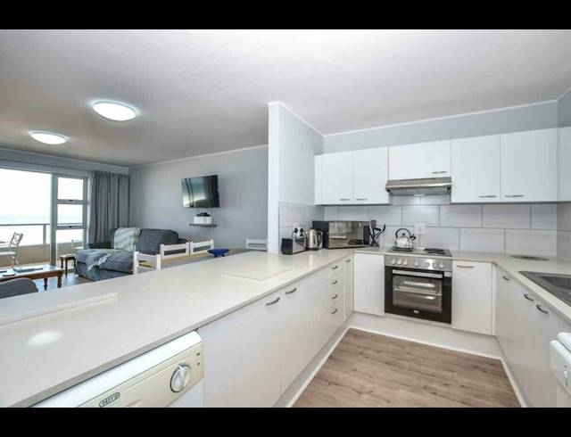 3 bed property to rent in TABLE VIEW